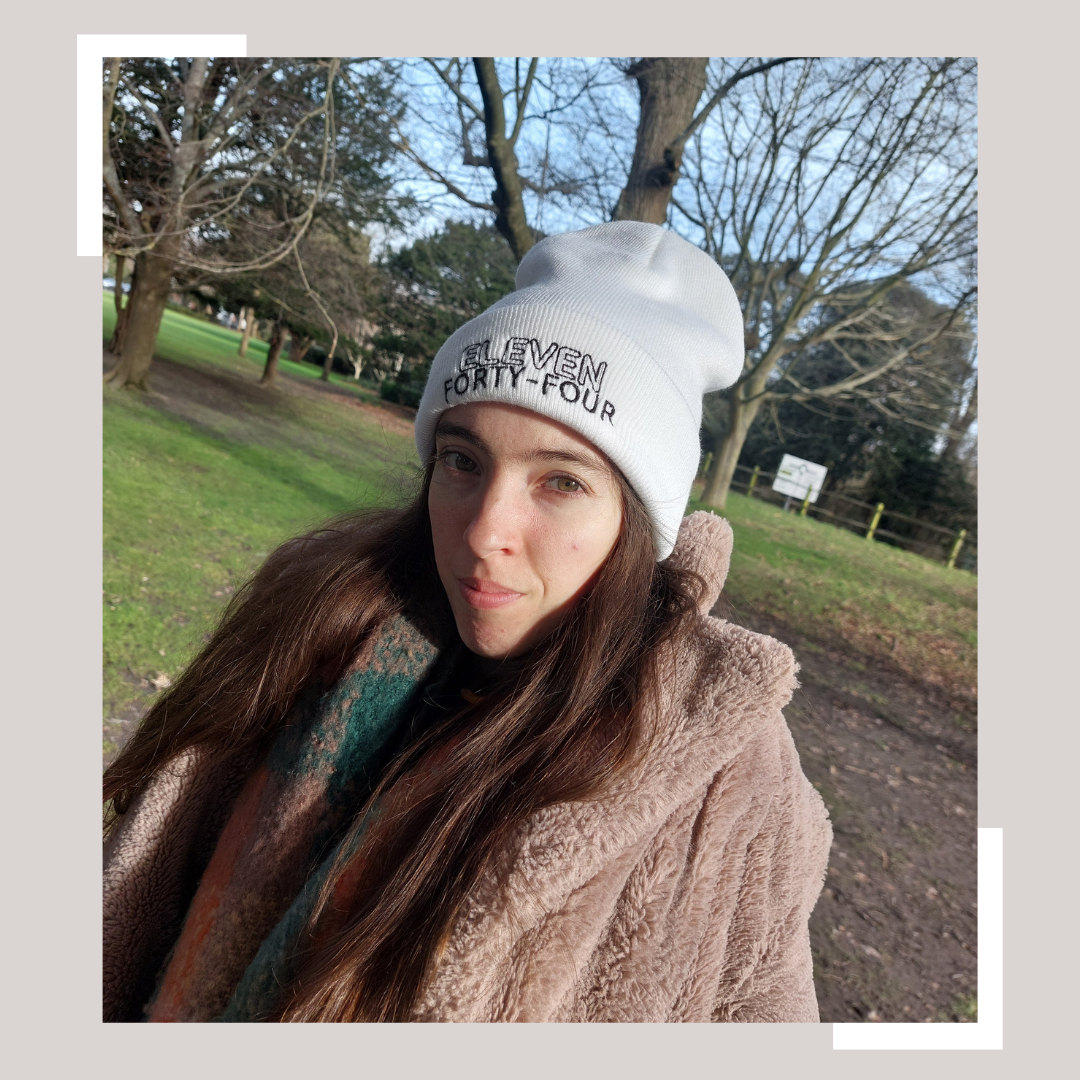 1144 'Basic' White Beanie